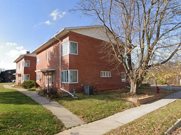 1 Woolf Avenue Ct, Iowa City, IA 52246