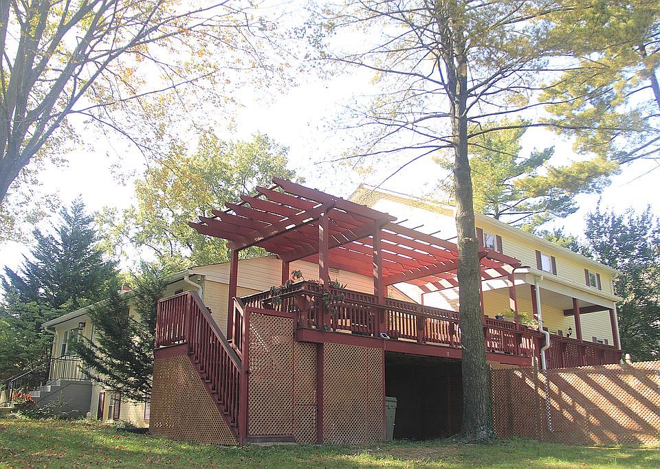 1st image of 4230 University Dr
