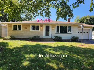 357 Sandalwood Dr, Rochester, NY 14616