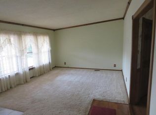 9190 Saint Joseph River Rd, White Pigeon, MI 49099