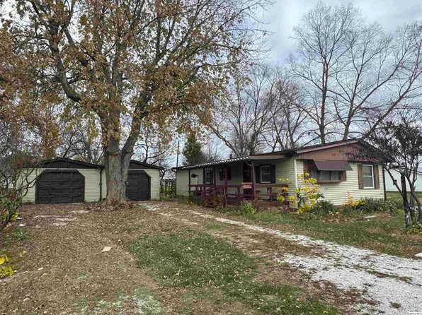 207 E Union St, Mount Sterling, IL 62353
