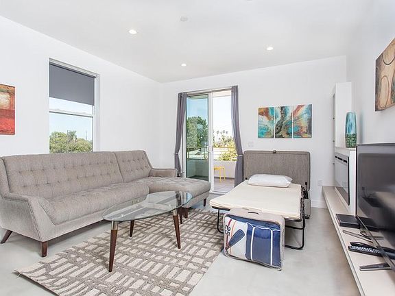 3rd image of 11162 Exposition Blvd #302