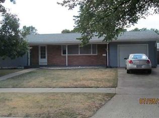 413 25th St NW, Minot, ND 58703