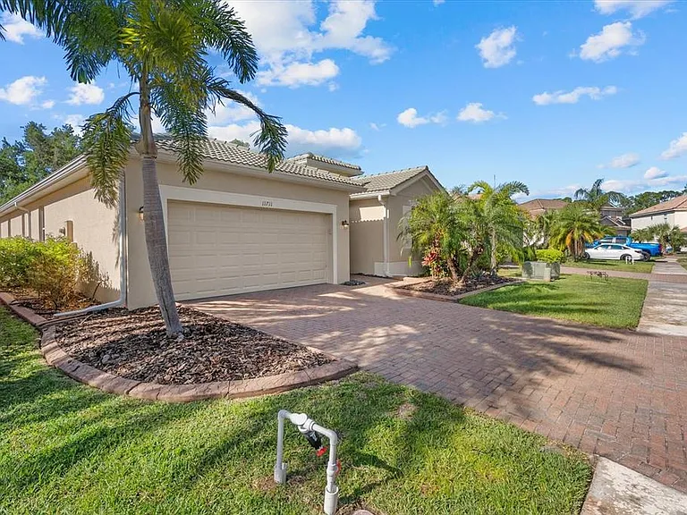 11711 Breadfruit Ln — Photo 42
