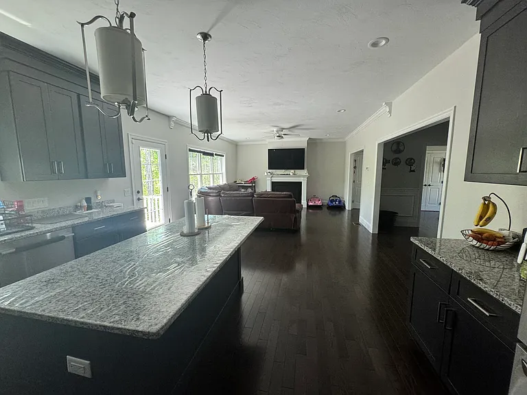 111 Caspian Way — Photo 9
