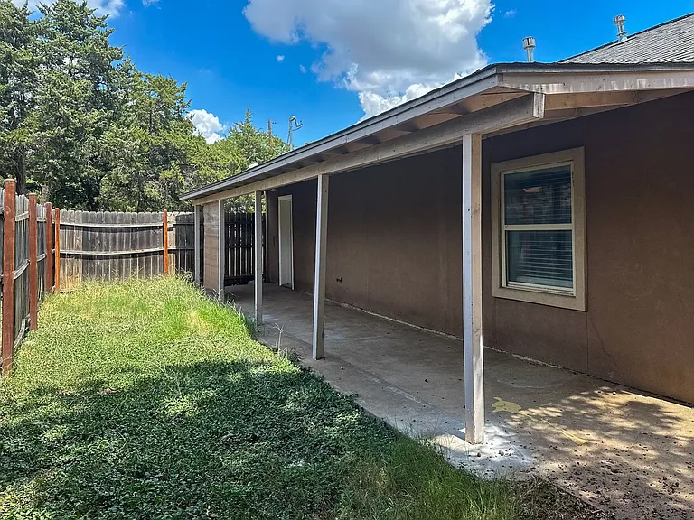 5214 Lane St — Photo 19
