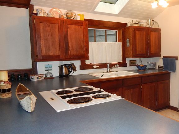 Bright kitchen!
