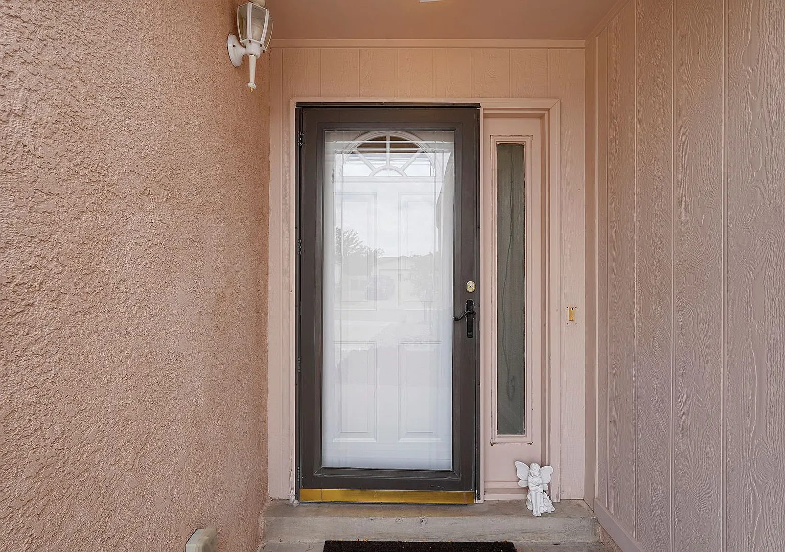 For Rent | 3 Bed / 2 Bath | 1-Car Garage | Rio Rancho | Large Backyard — Photo 3