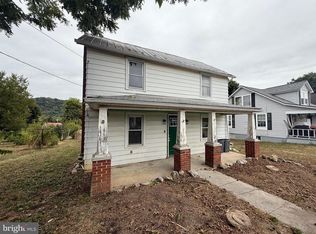 339 Hammond St, Great Cacapon, WV 25422