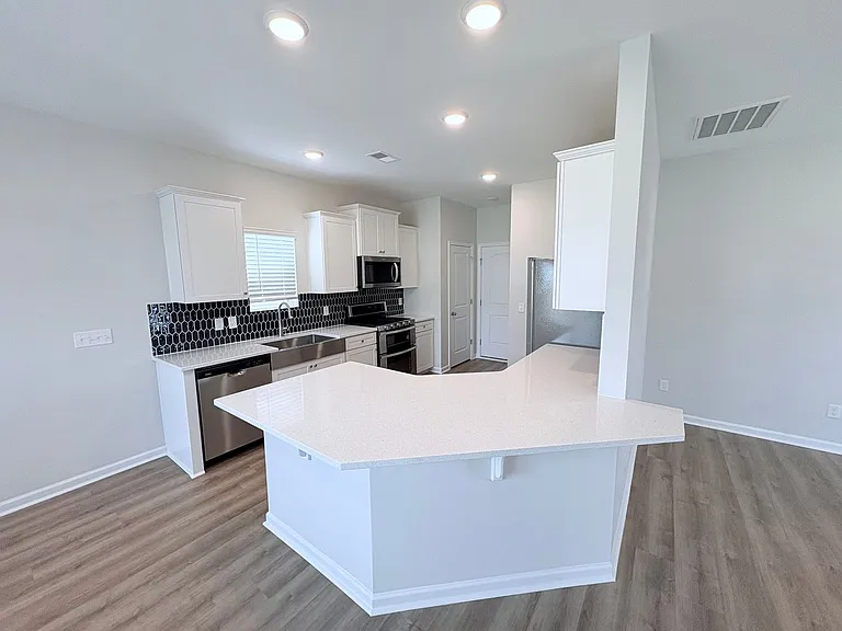 101 Brown Cir — Photo 8
