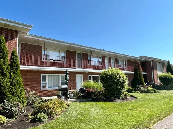 1105 Holiday Ln APT 3, Des Plaines, IL 60016