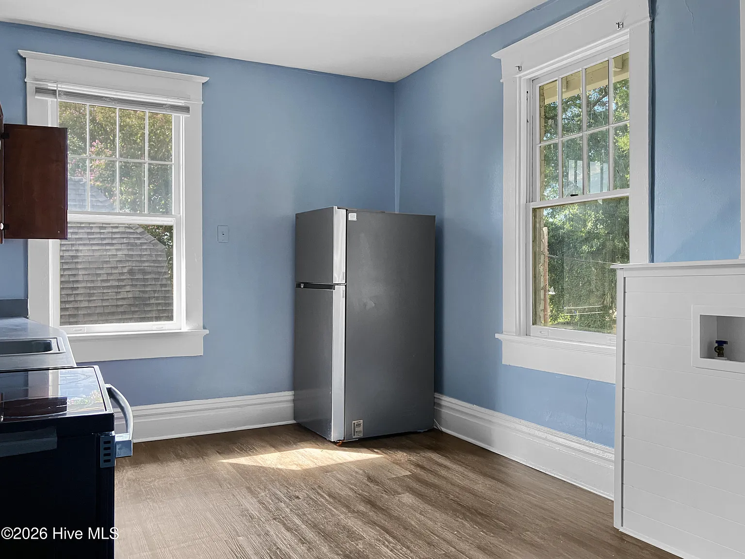 1 bed, 1.0 bath, 475 sqft, $895 — Photo 2