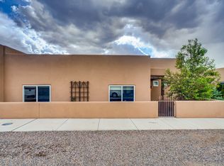 3 Silver Buckle Rd, Santa Fe, NM 87508
