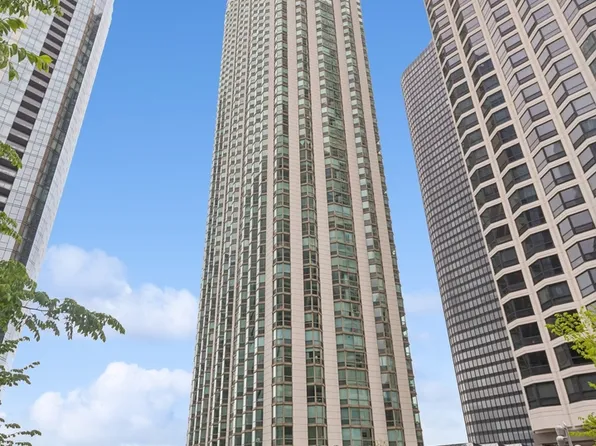 195 N Harbor Dr #801-809, Chicago, IL 60601