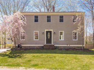 10 Hill Creek Dr, Kittery, ME 03904