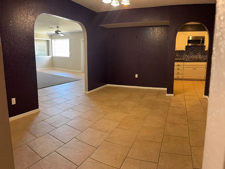 857 Robinson Ln — Photo 13