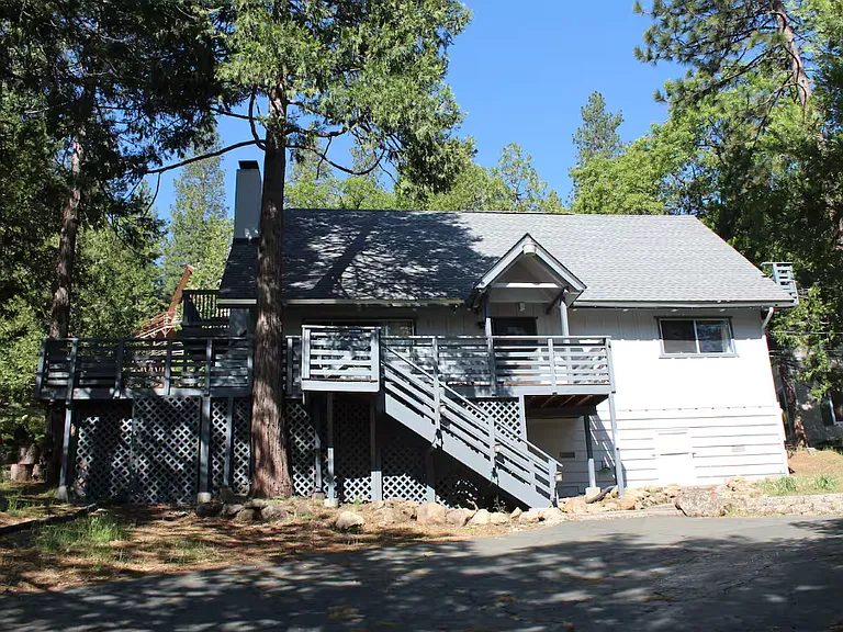 2424 Silver Dr — Photo 1