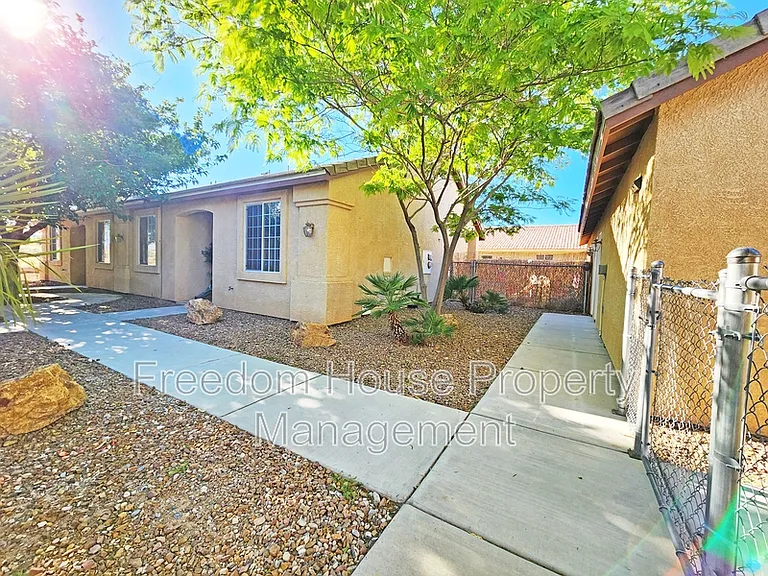 1041 Marne Ct #4 — Photo 7