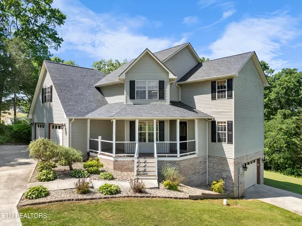 1327 Martin Ln, La Follette, TN 37766