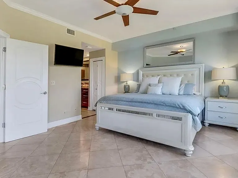 4650 Yacht Harbor Dr #125 — Photo 14