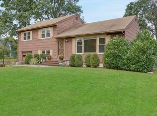 85 Emerson Rd, Somerset, NJ 08873