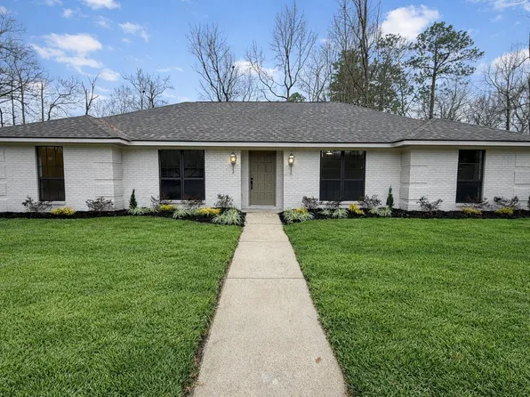 3002 Raphael Dr, Hattiesburg, MS 39402