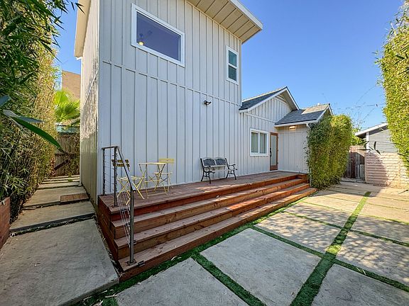 2nd image of 2522 Gleason Ave