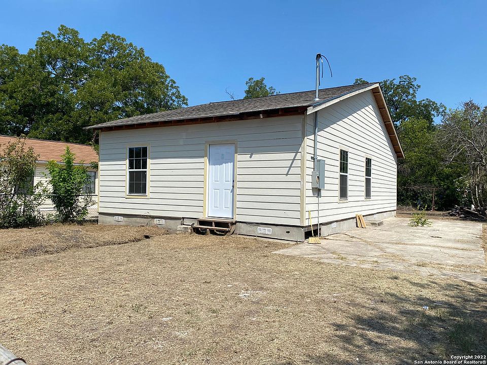 2nd image of 222 Coronado Ave