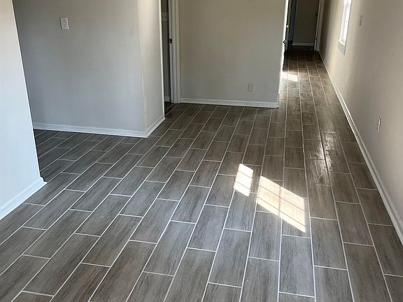 4th image of 3066 Carrington Rd