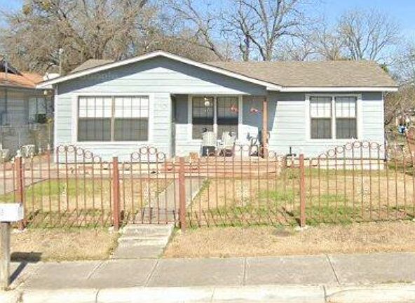 1st image of 945 Kendalia Ave