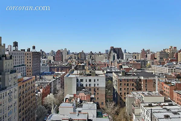 Sold by Corcoran | media 21