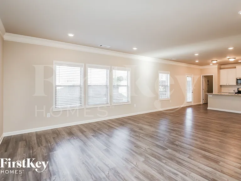 193 Creekside Bluff Way — Photo 3