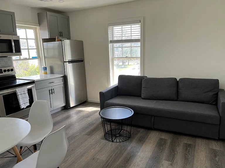 1501 S Adams St #4 — Photo 3