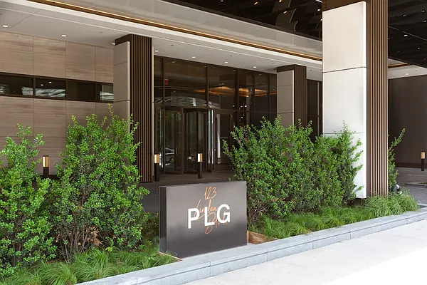 Rented by The Moinian Group | media 26