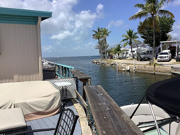 2nd image of 103650 Overseas Hwy #25