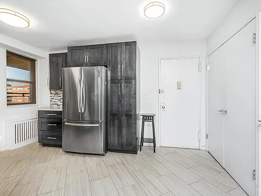 Sold by Re/Max In The City | media 6