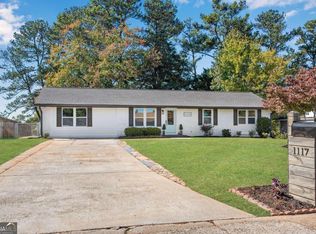 1117 Woodleigh Rd SW, Marietta, GA 30008