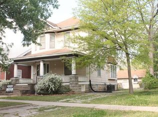 415 S 4th St, Independence, KS 67301