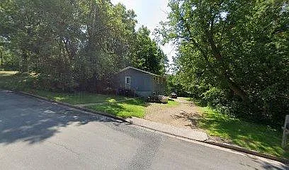 1014 16th Ave E Photo 1