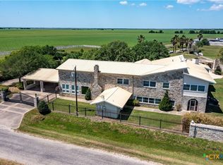 324 County Road 319, Edna, TX 77957