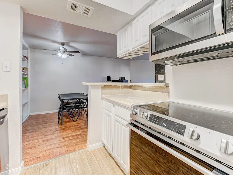6001 Reims Rd #301 — Photo 16