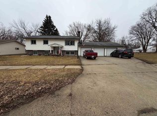 1220 14th St, Sheldon, IA 51201