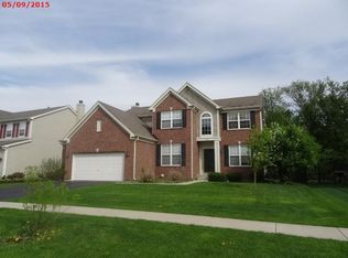 71 Boulder Dr, Gilberts, IL 60136