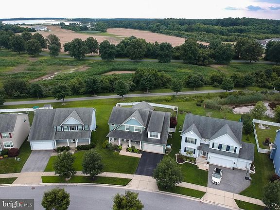 3rd image of 222 John Patrick Dr