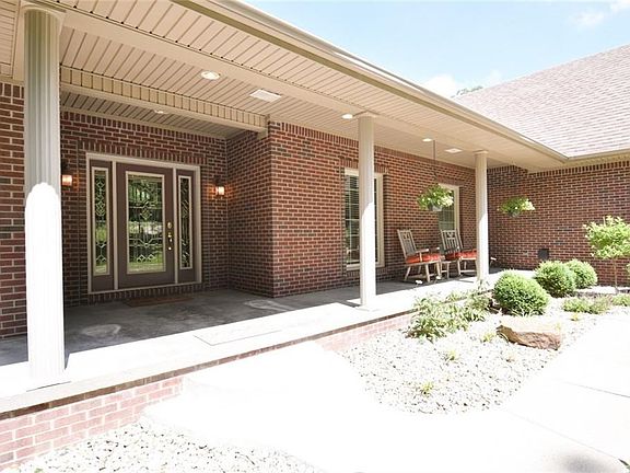 3rd image of 7810 Persimmon Lake Dr