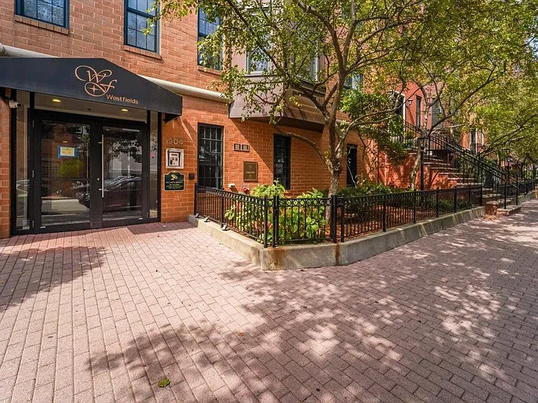 904 Jefferson St #2I — Photo 3