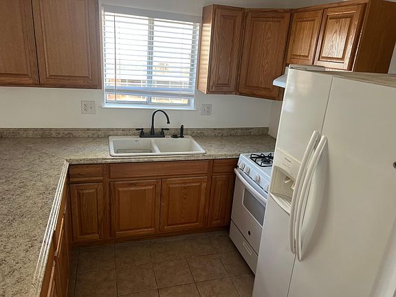2nd image of 224 N 5th Ave