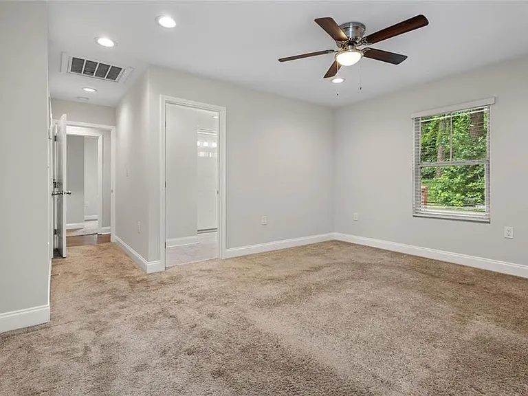 2952 Palm Dr — Photo 20