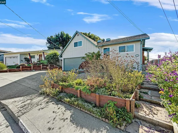 2543 Francis Dr, Pinole, CA 94564