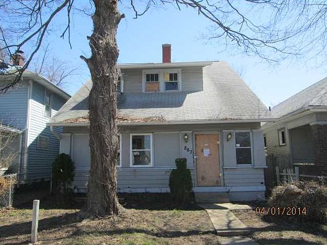 1st image of 863 N Parker Ave